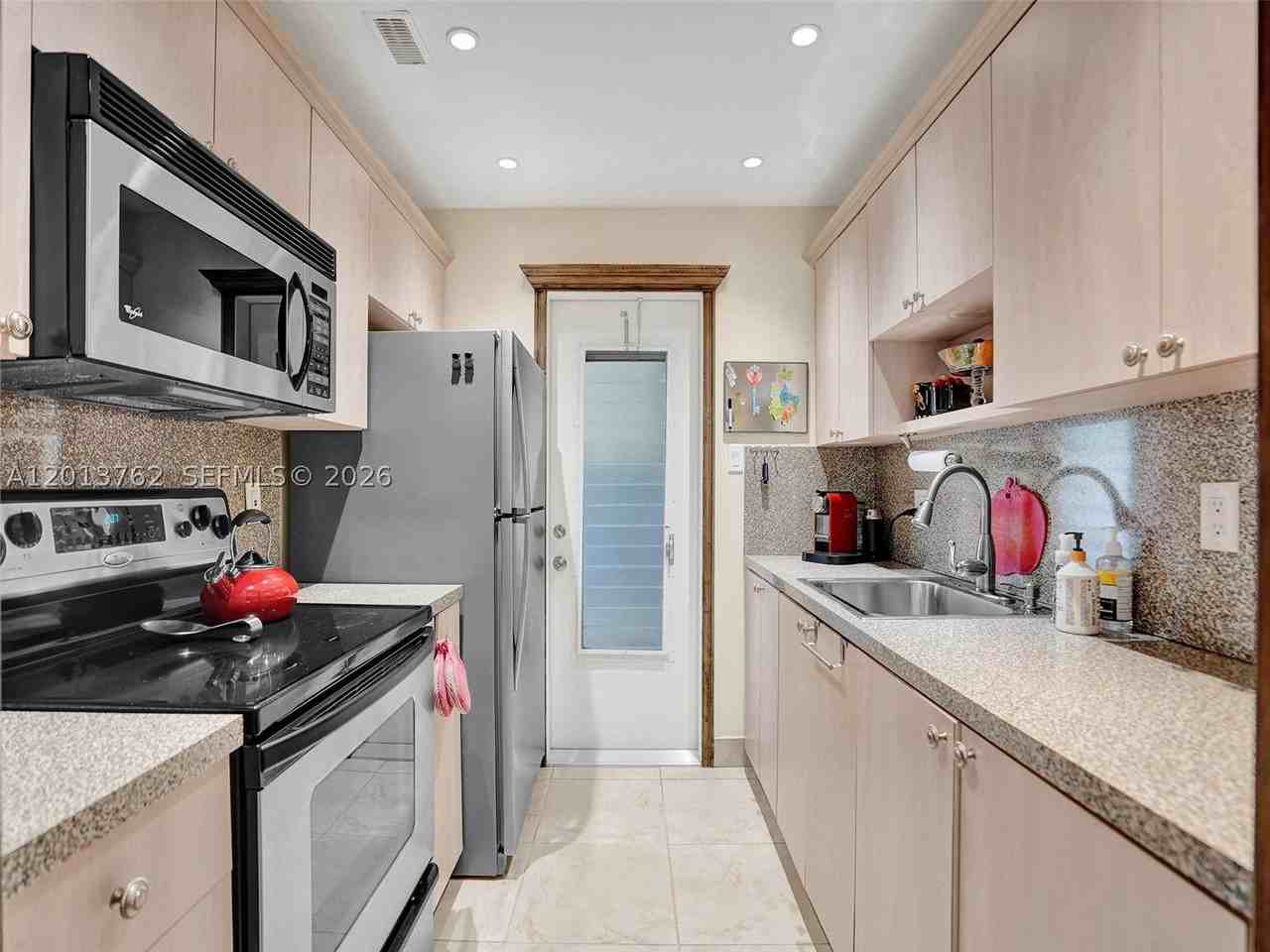 2600 Diana Dr #105 - Photo 4 of 34