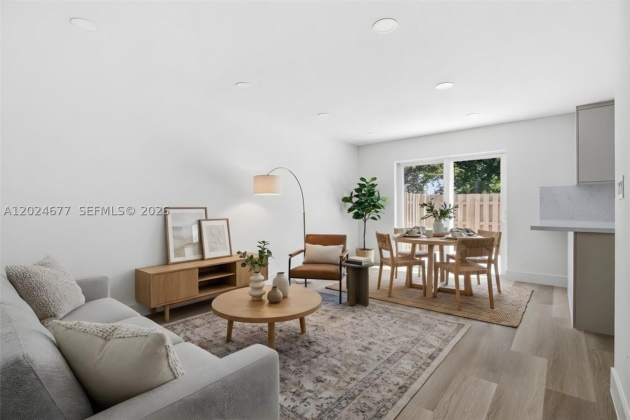 82 Sw 3rd Ct - Photo 2 of 50