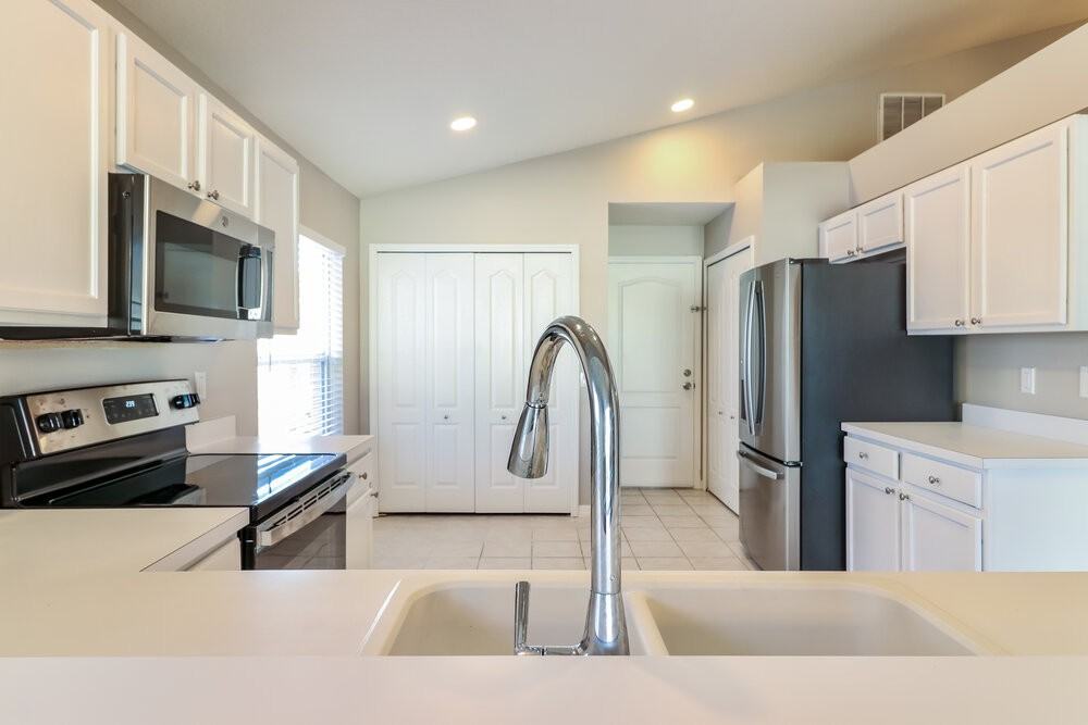25802 Bloomsbury Ct - Photo 6 of 16