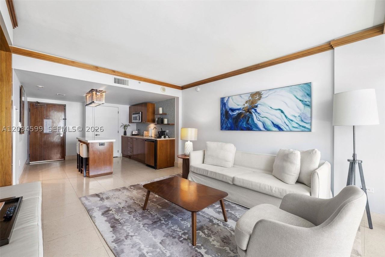 6801 Collins Ave #1010 - Photo 4 of 36