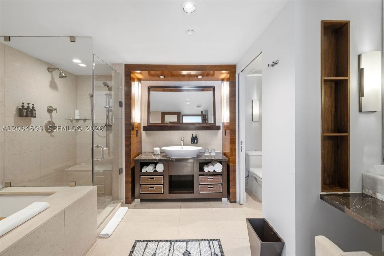 6801 Collins Ave #1010 - Photo 6 of 36