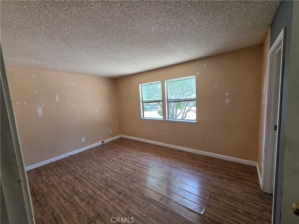 929 W Sierra Madre Ave - Photo 4 of 4