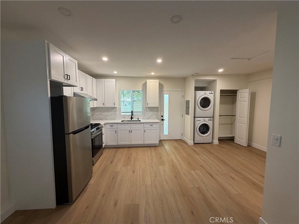 7818 Amestoy Ave #1-2 - Photo 4 of 7