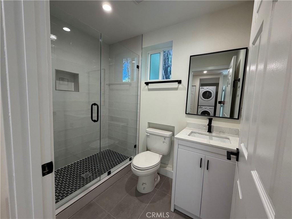 7818 Amestoy Ave #1-2 - Photo 5 of 7