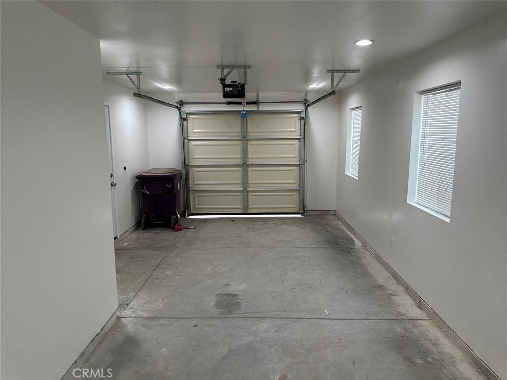 2161 Myrtle Ave - Photo 7 of 14