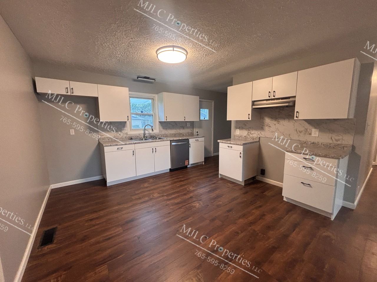3201 S Elm St #1 - Photo 3 of 16