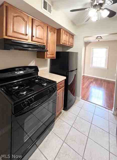 20301 Shelburne Rd #8B - Photo 3 of 34