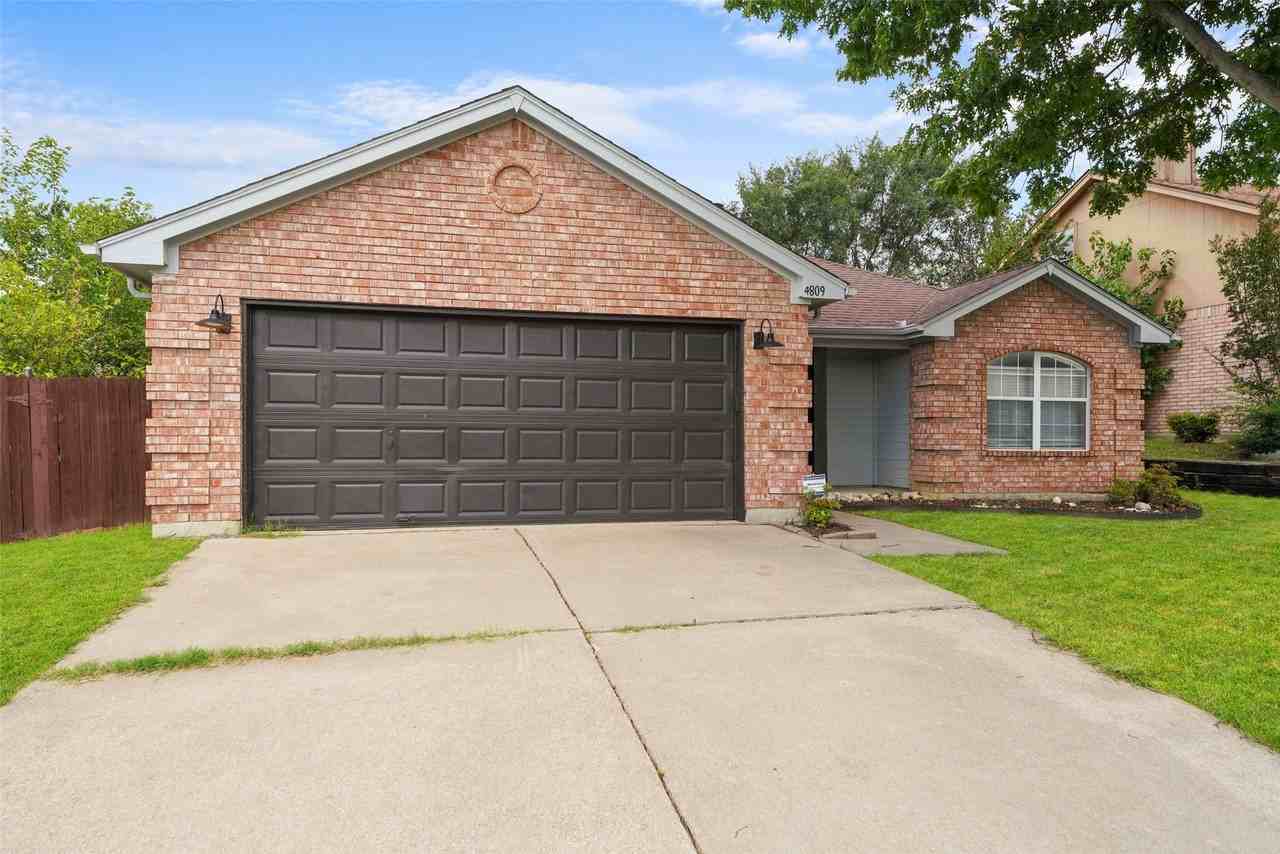 4809 Maryannes Meadow Dr - Photo 3 of 26