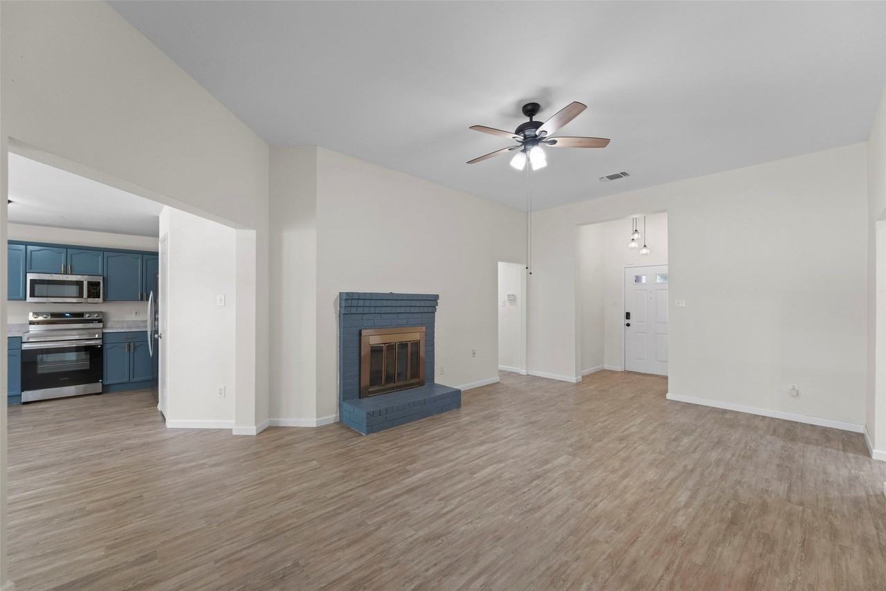 4809 Maryannes Meadow Dr - Photo 6 of 26