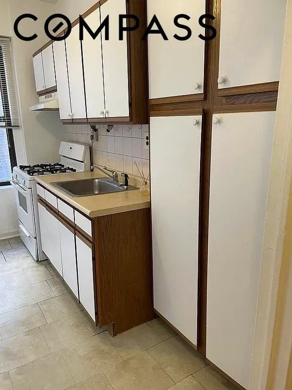 4414 Newtown Rd #5L - Photo 2 of 6