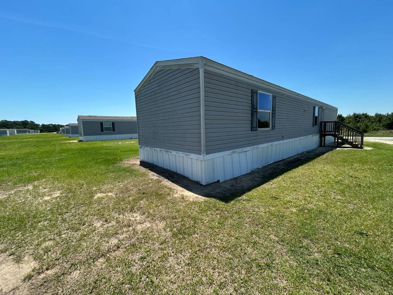 1524 Jans Dr - Photo 2 of 2