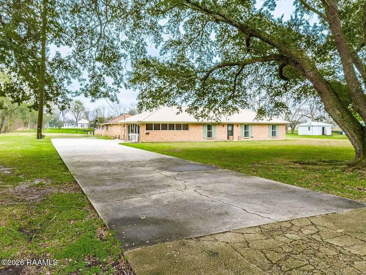 1055 Eddie Ray Rd - Photo 3 of 26