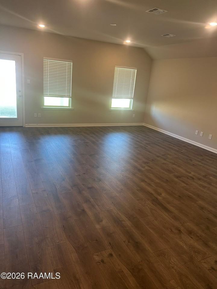 514 Schooner Bay Dr - Photo 3 of 12