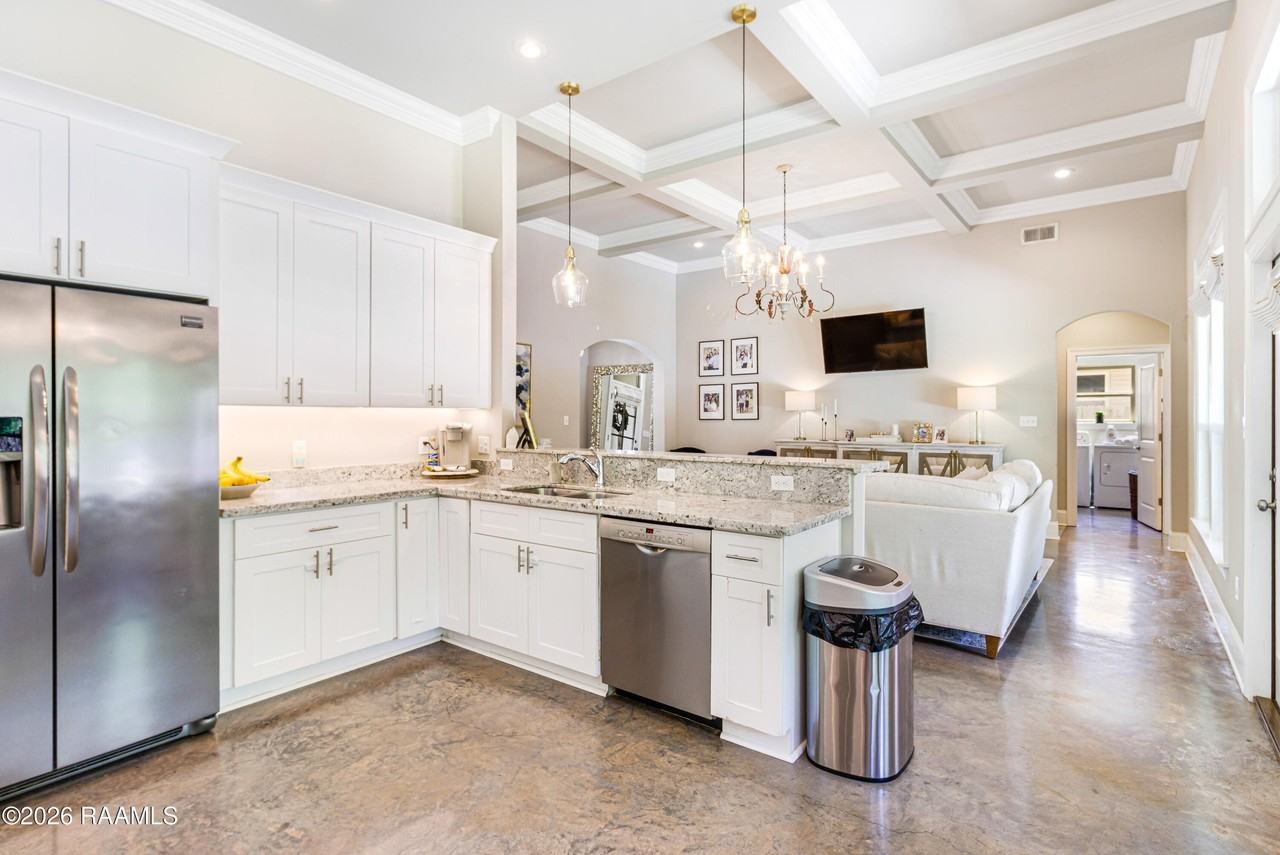 500 Bateleur Way - Photo 7 of 22