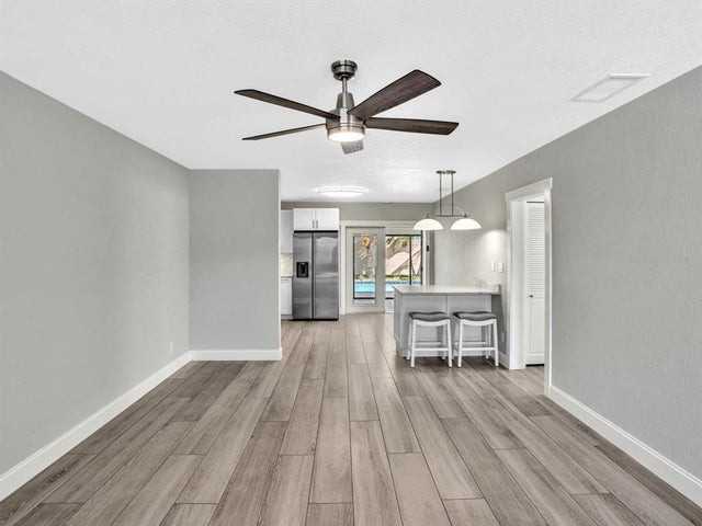 541 Northeast 18th Street - Photo 4 of 8