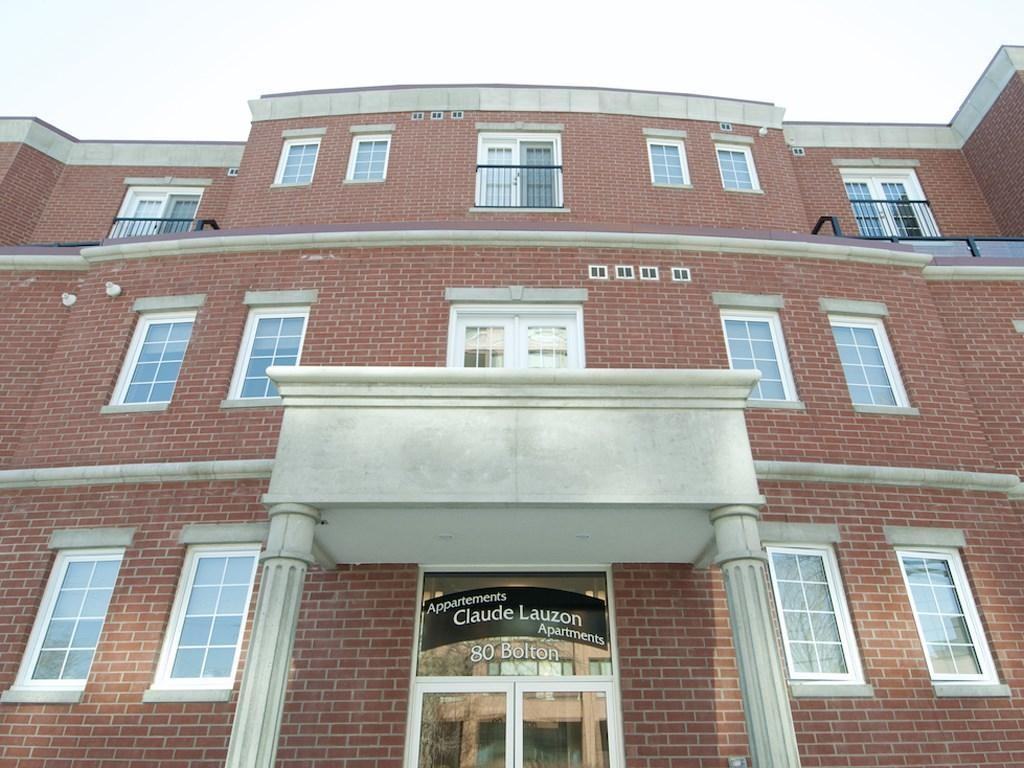 80 Bolton Street #203 - Photo 7 of 15