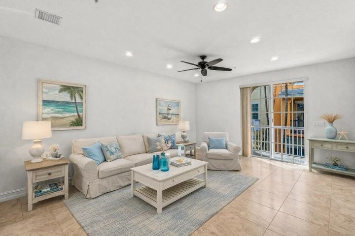 109 East Coda Circle - Photo 3 of 9