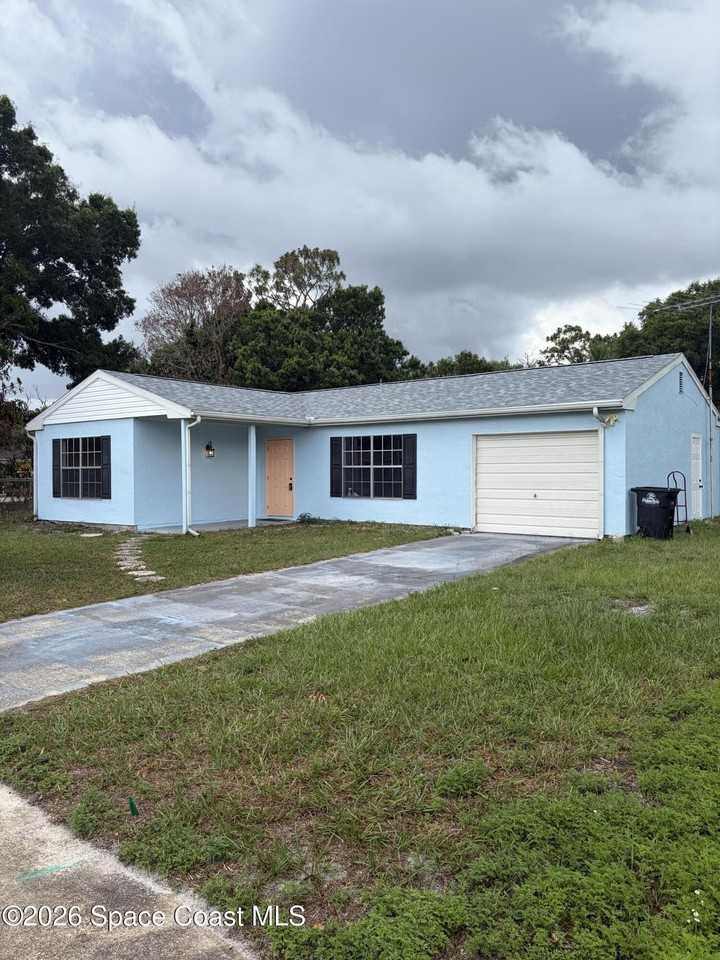 1136 Minnet Ct Ne - Photo 2 of 31