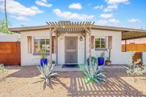 featured image of 4038 E 17th St
