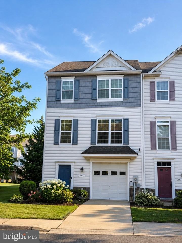 48372 Sunburst Dr