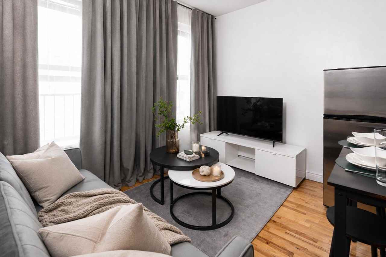 310 W 53rd St #1359073P - Photo 3 of 16