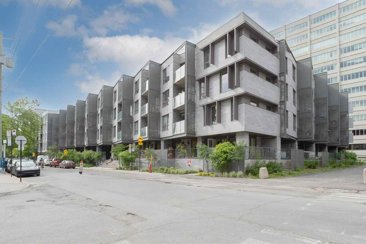 5400 Av Henri-Julien