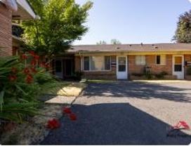99M -N Killingsworth St (2526 -2536) - Photo 1 of 1
