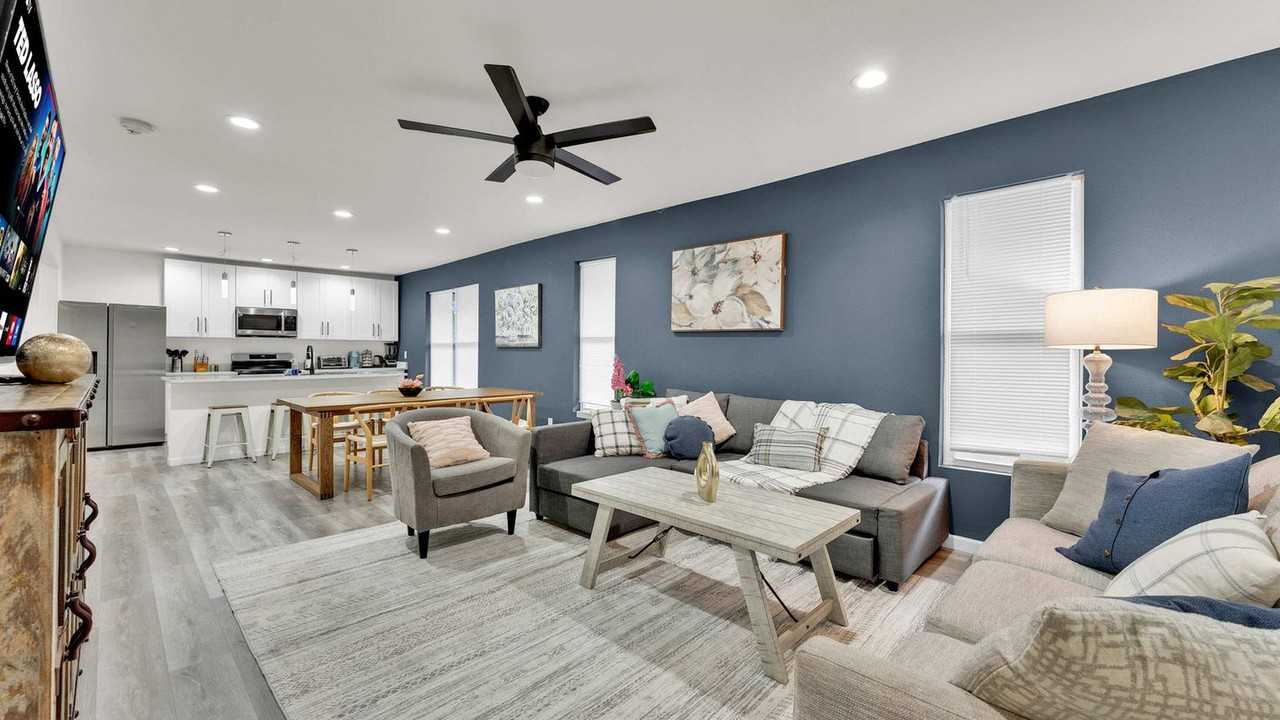 1117 N Bishop Ave #1075597P - Photo 4 of 26