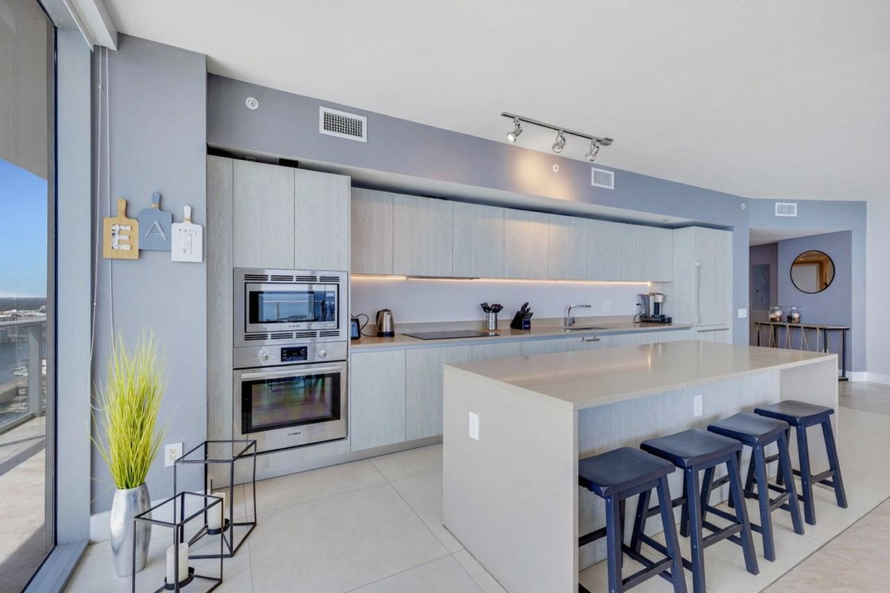4111 South Ocean Drive - Photo 4 of 47