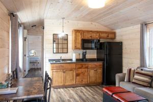 featured image of 13 Autumn Ln