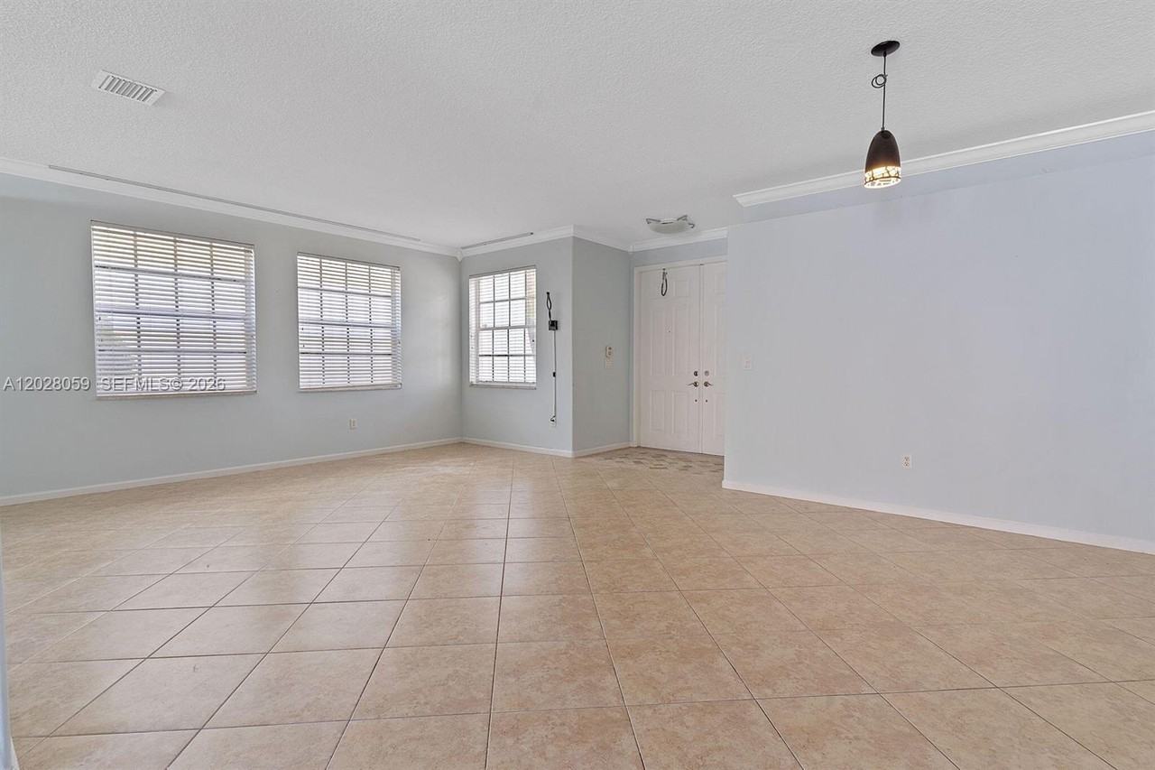 9869 Woodworth Court