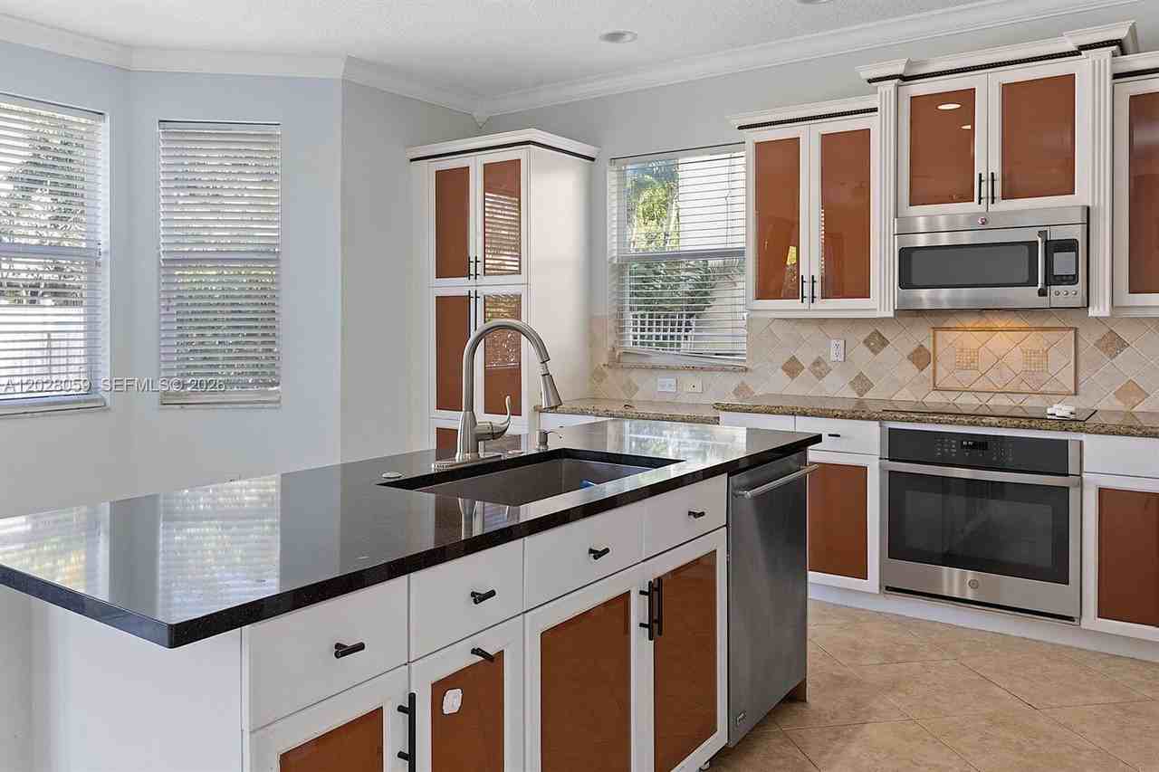 9869 Woodworth Court - Photo 3 of 9