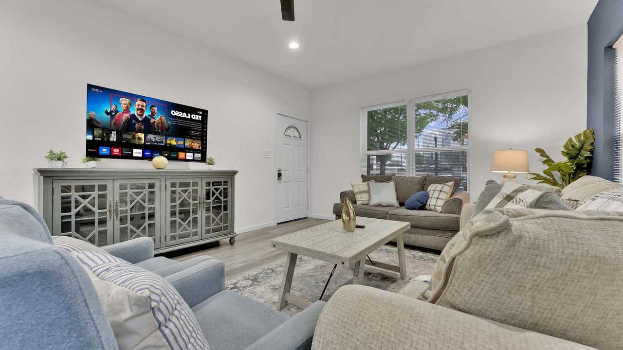 1113 N Bishop Ave #1075552P - Photo 4 of 30