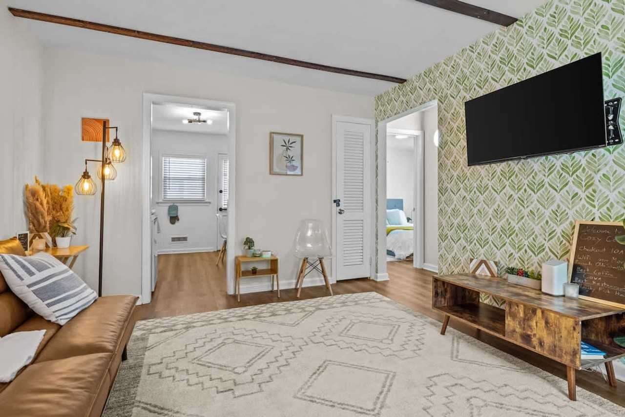 172 Cherry St #1354827P - Photo 3 of 19
