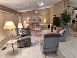 featured image of 621 Nettles Blvd