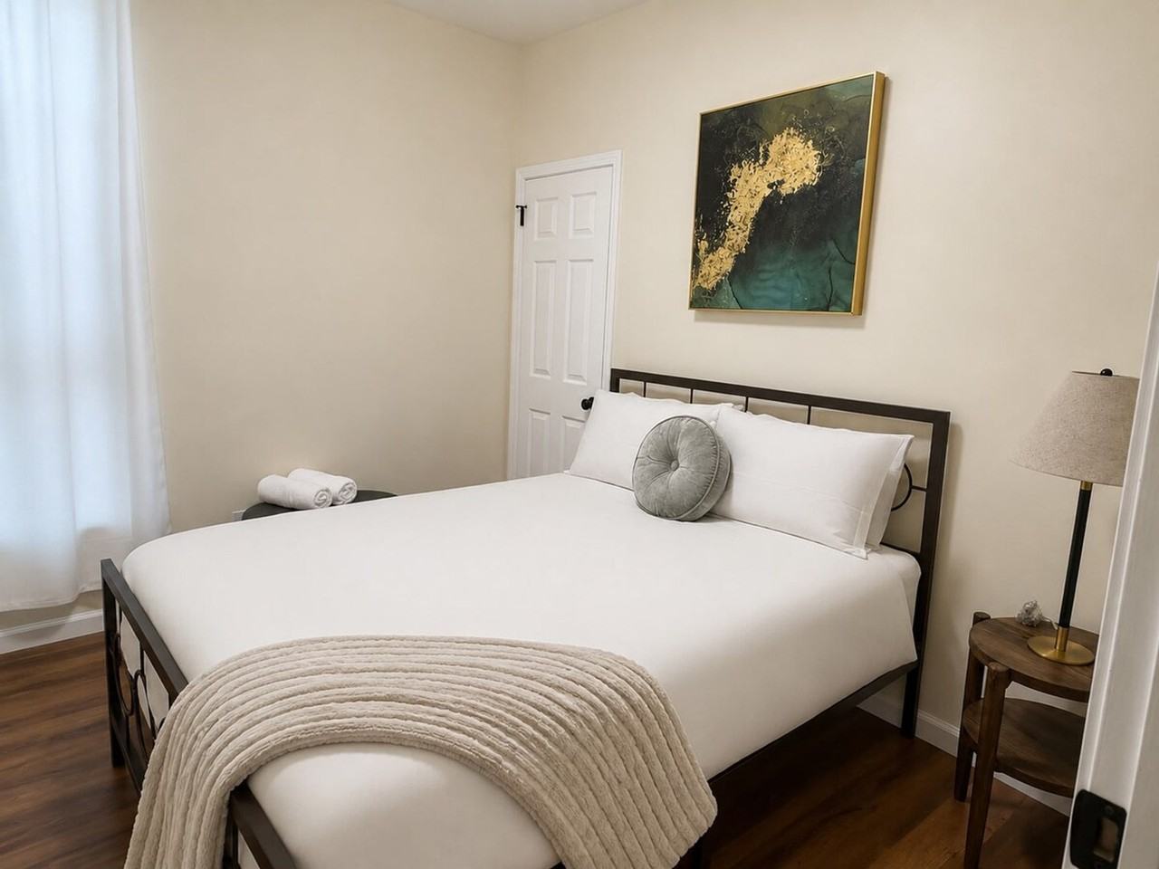 627 22nd St #1538075P - Photo 6 of 50