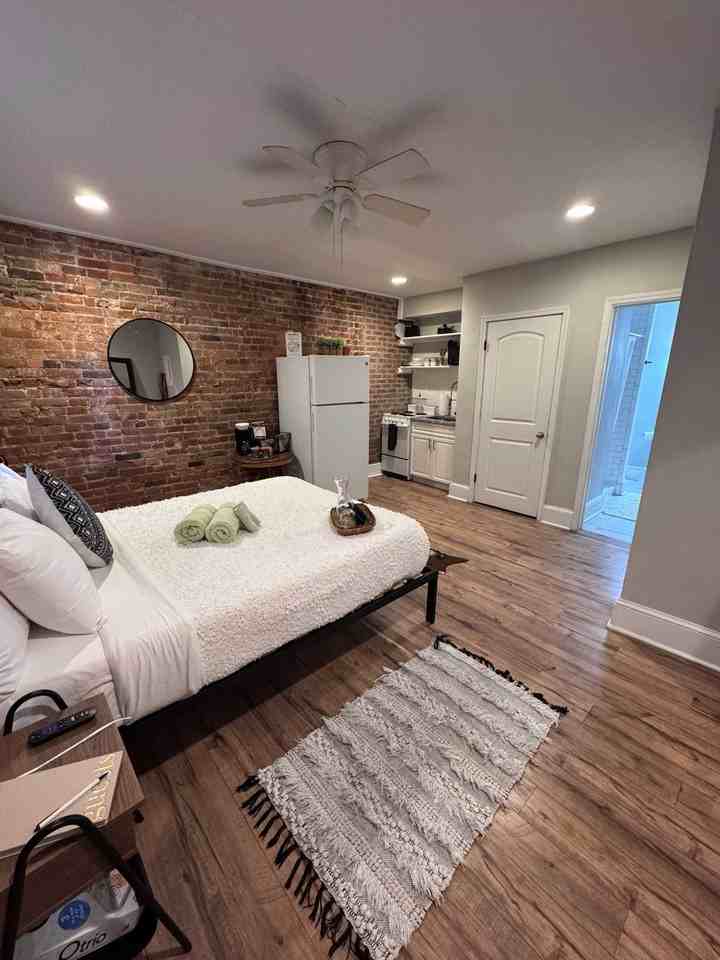 18 Buttles Ave #1544277P - Photo 5 of 24