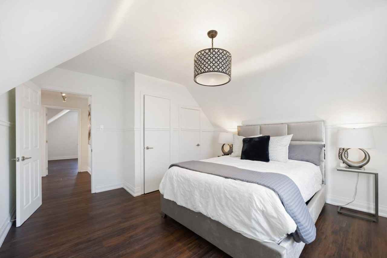 218 Bogert Ave #1564113P - Photo 5 of 33