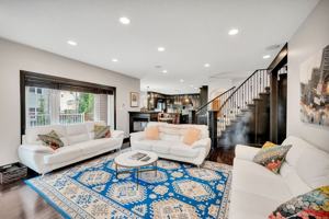 featured image of 352 Summerside Cove Sw