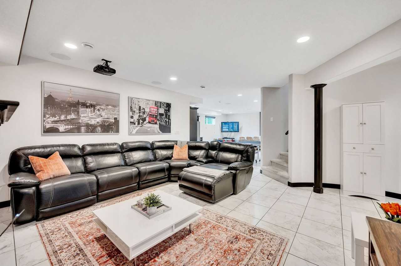 352 Summerside Cove Sw #1564619P - Photo 4 of 50