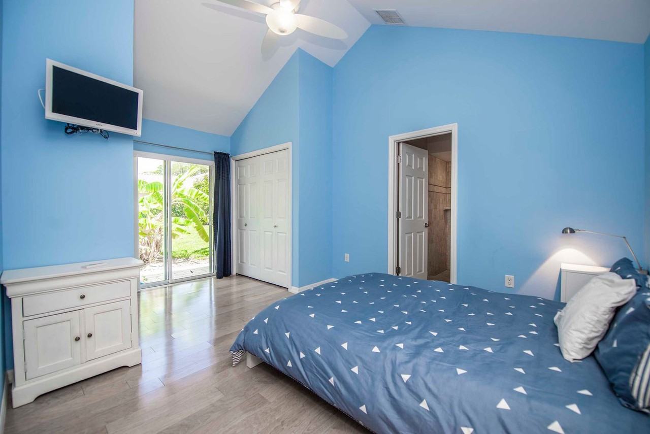 12941 Bellerive Dr #1565875P - Photo 5 of 36