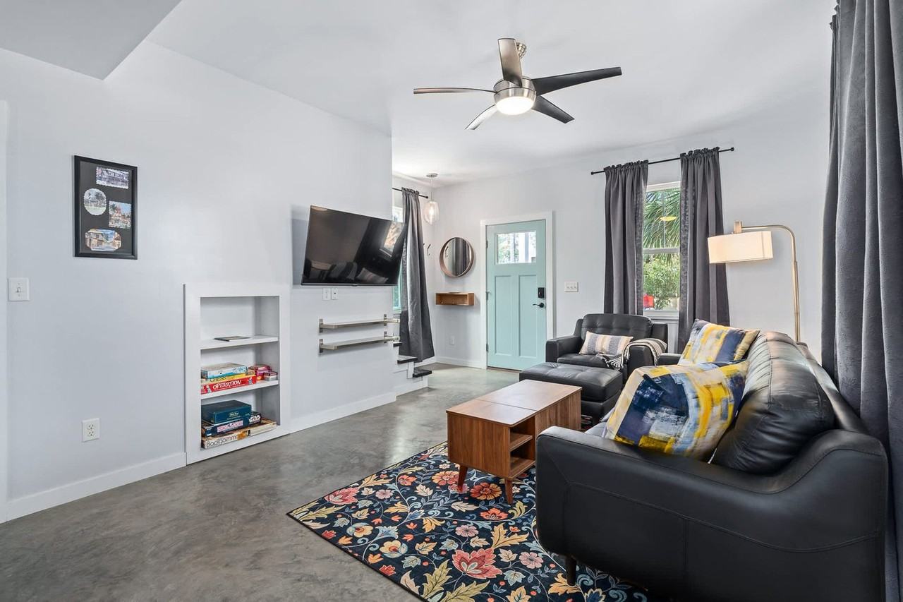 171 Twine St #1568459P - Photo 5 of 50
