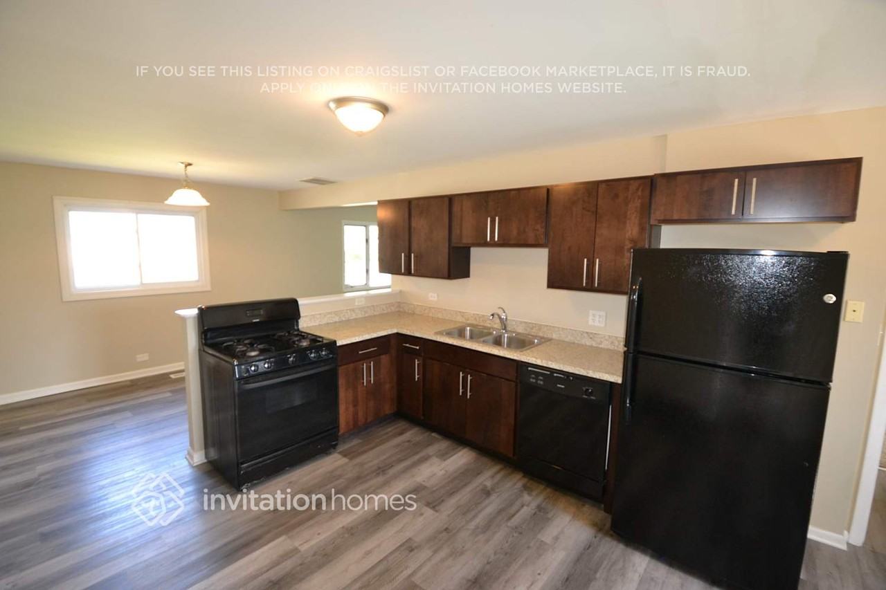 345 Apache Ln - Photo 3 of 14