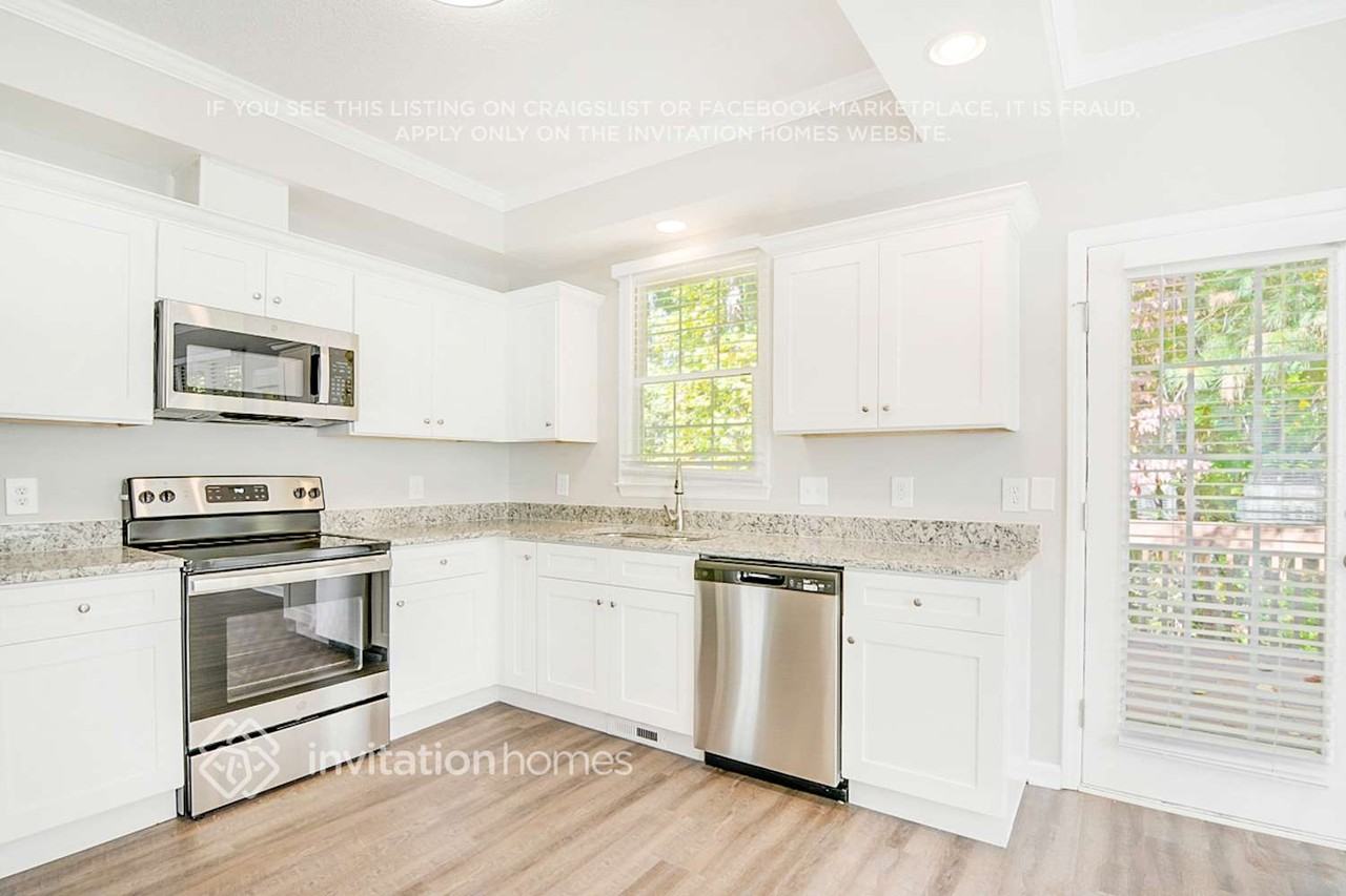 1612 Nesfield Pl - Photo 7 of 29