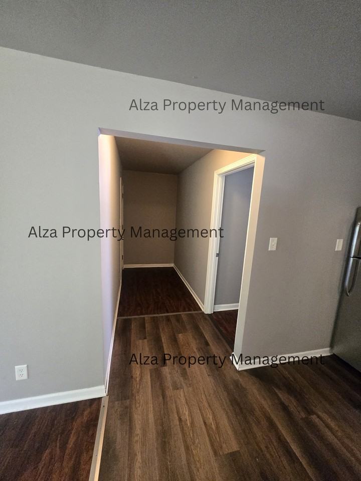 828 Poplar Ln #1 - Photo 5 of 21