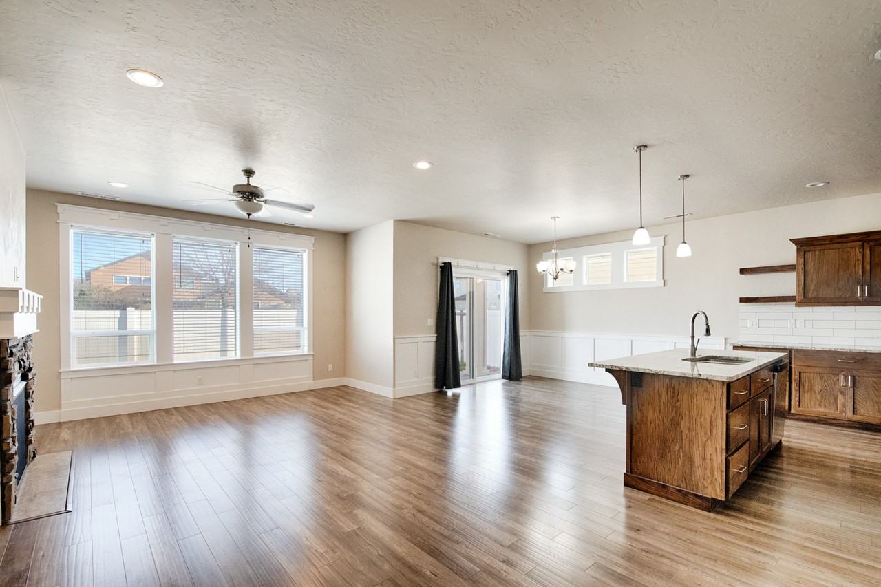 4640 W Shirdale Ct #4640 - Photo 5 of 29