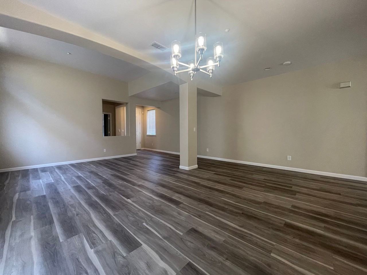 836 Shasta Daisy Dr - Photo 5 of 38