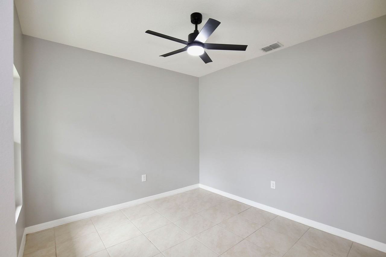 2694 Sunkissed Dr - Photo 4 of 42