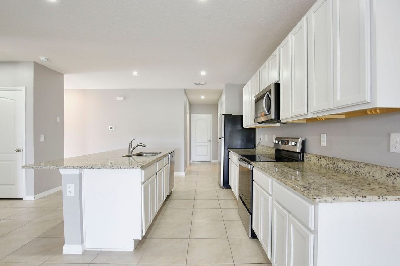 2694 Sunkissed Dr - Photo 7 of 42
