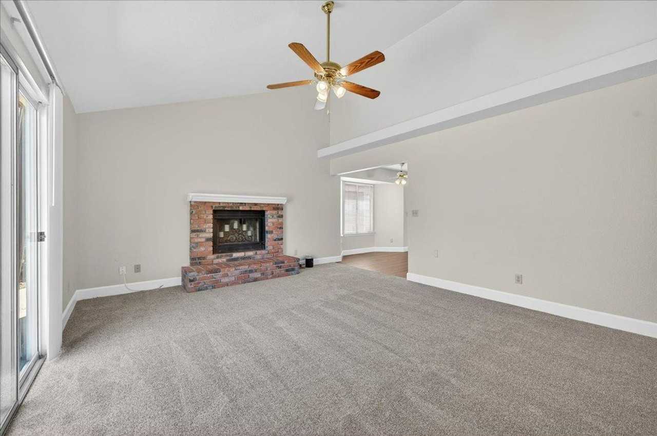 2176 E Decatur Ave - Photo 5 of 25